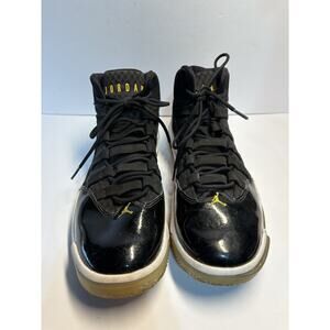 Size 11.5 Jordan Max Aura Black/University Gold-White Sneakers